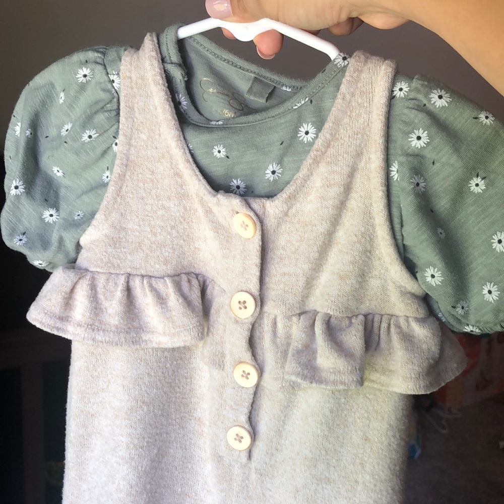 3/$12 Jessica Simpson outfit.